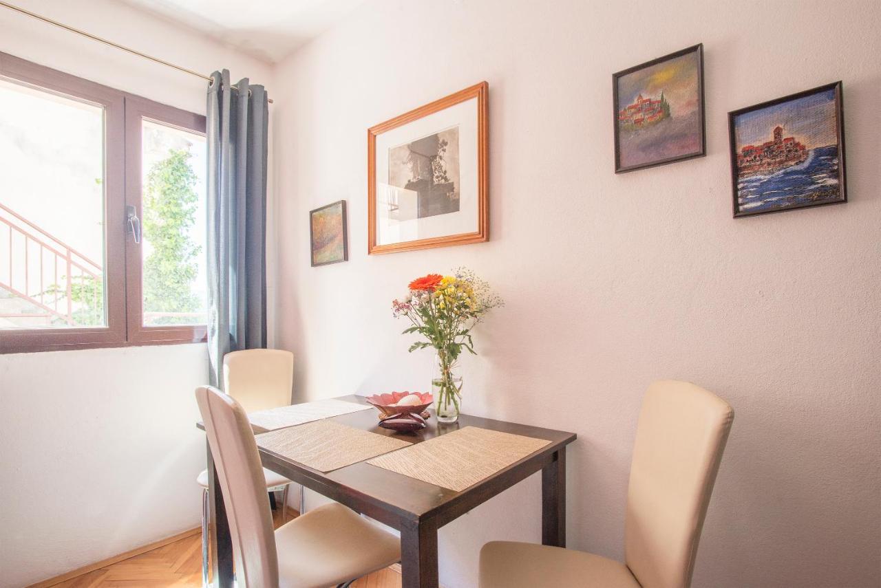 Apartments Maxhit Тиват Экстерьер фото