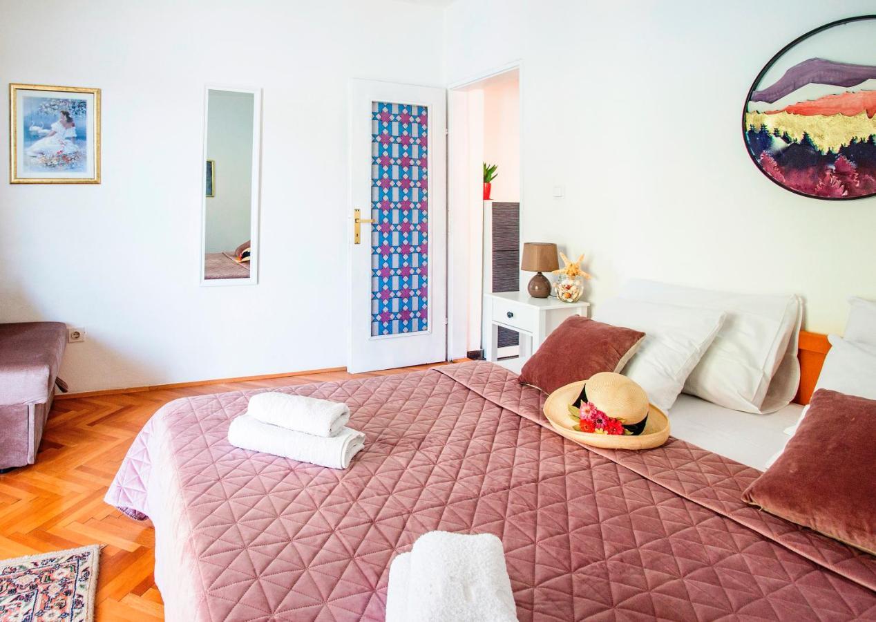 Apartments Maxhit Тиват Экстерьер фото