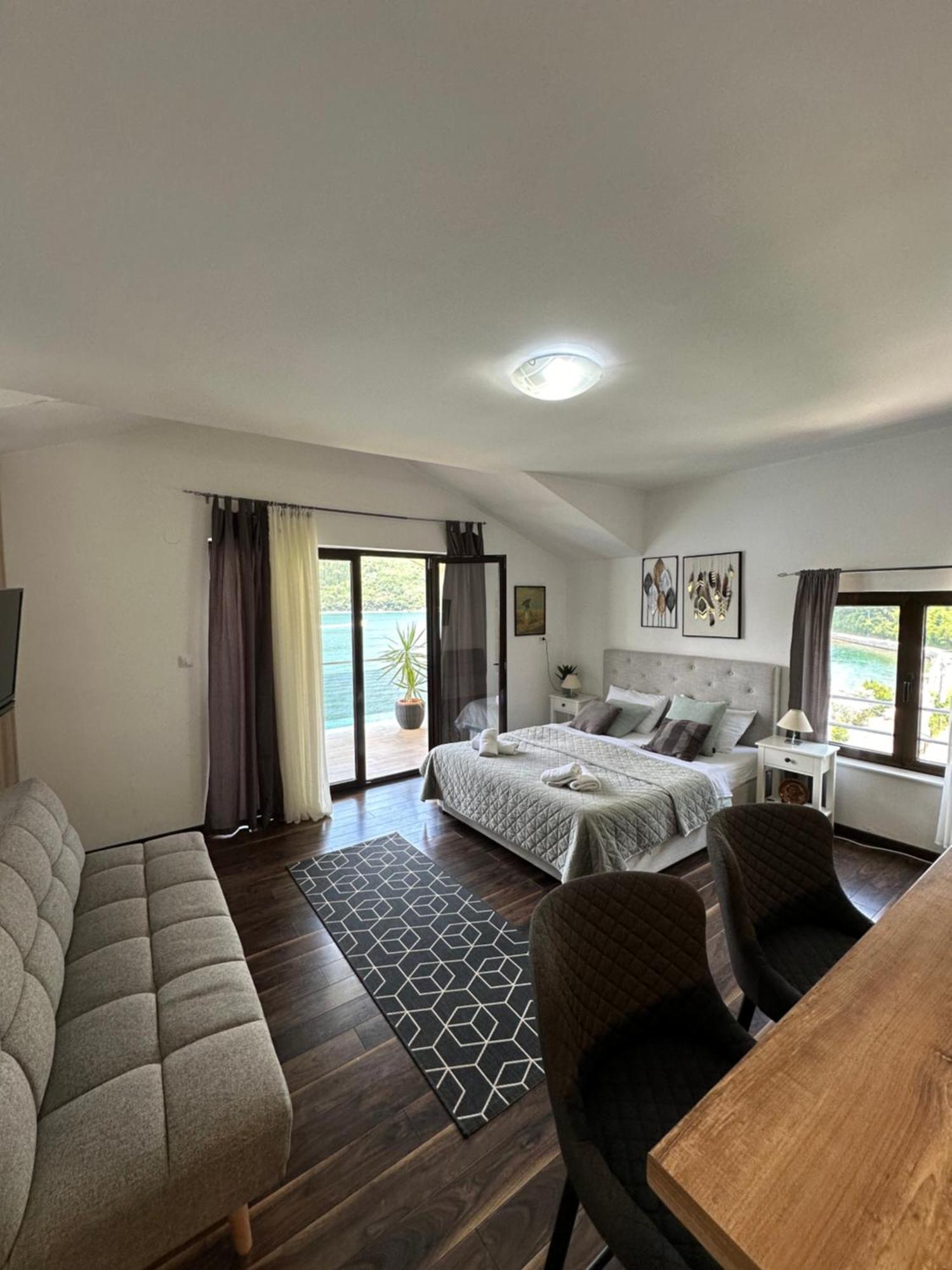 Apartments Maxhit Тиват Экстерьер фото