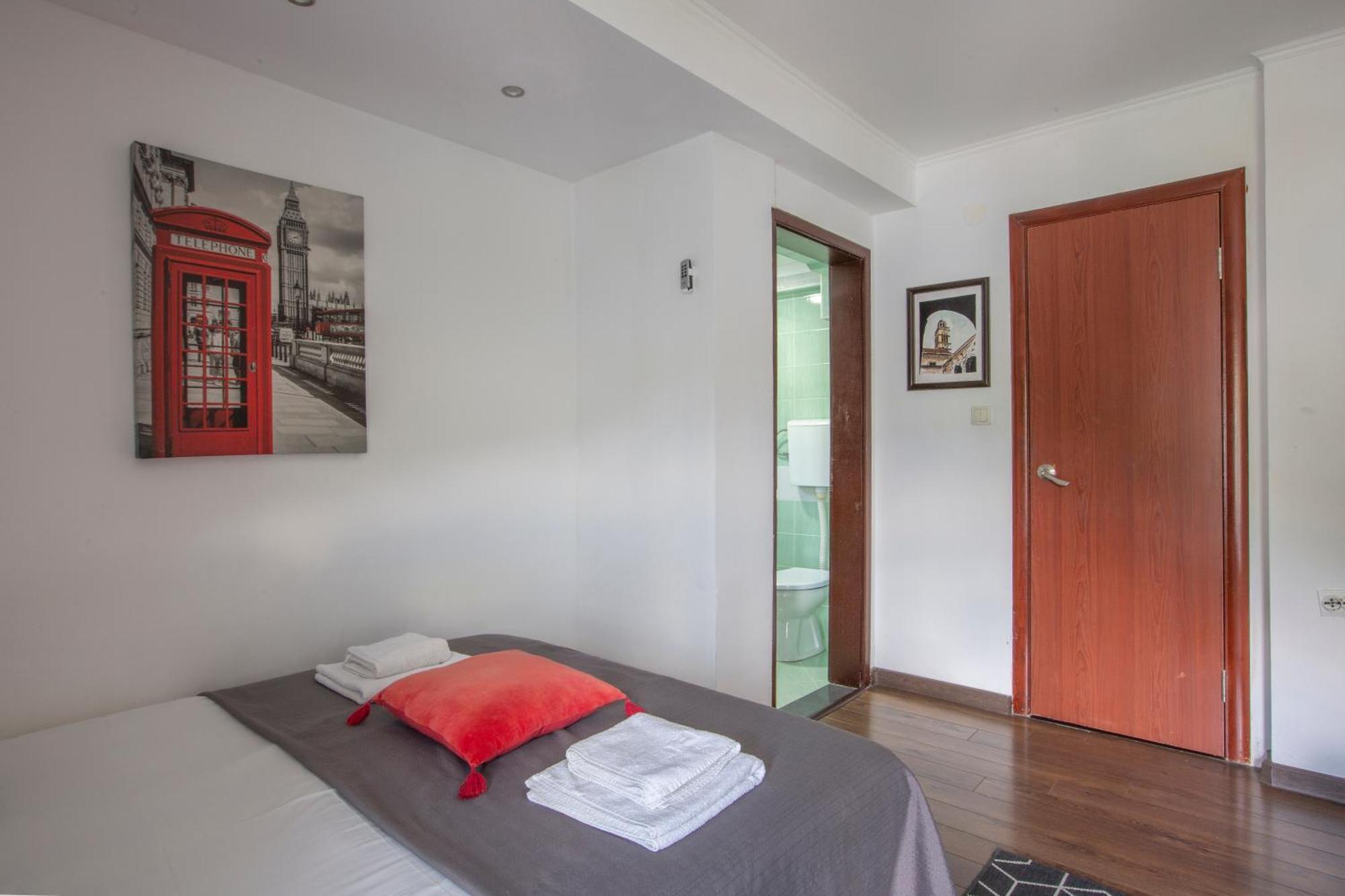 Apartments Maxhit Тиват Экстерьер фото