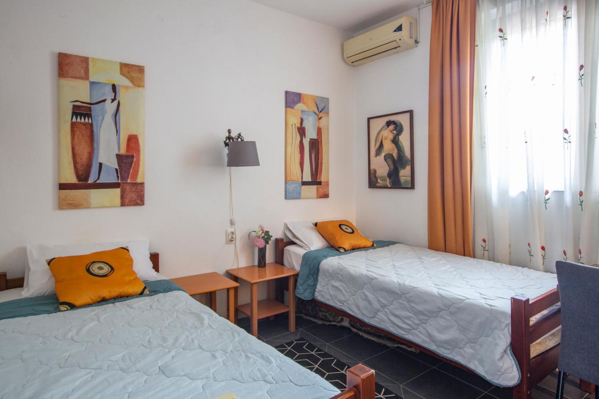 Apartments Maxhit Тиват Экстерьер фото